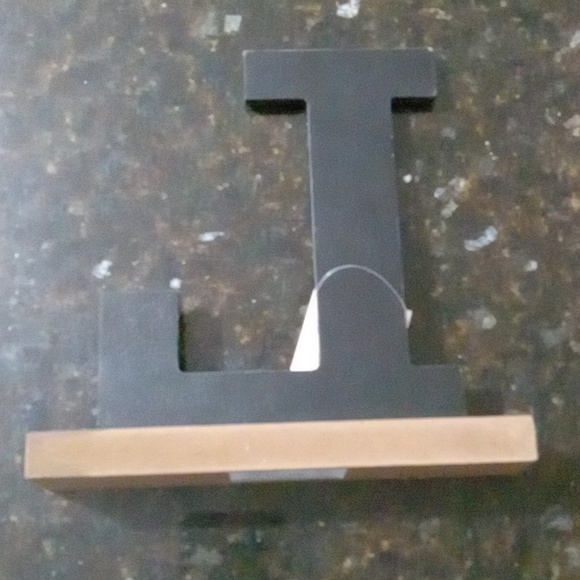 Letter L - Picture 3 of 6